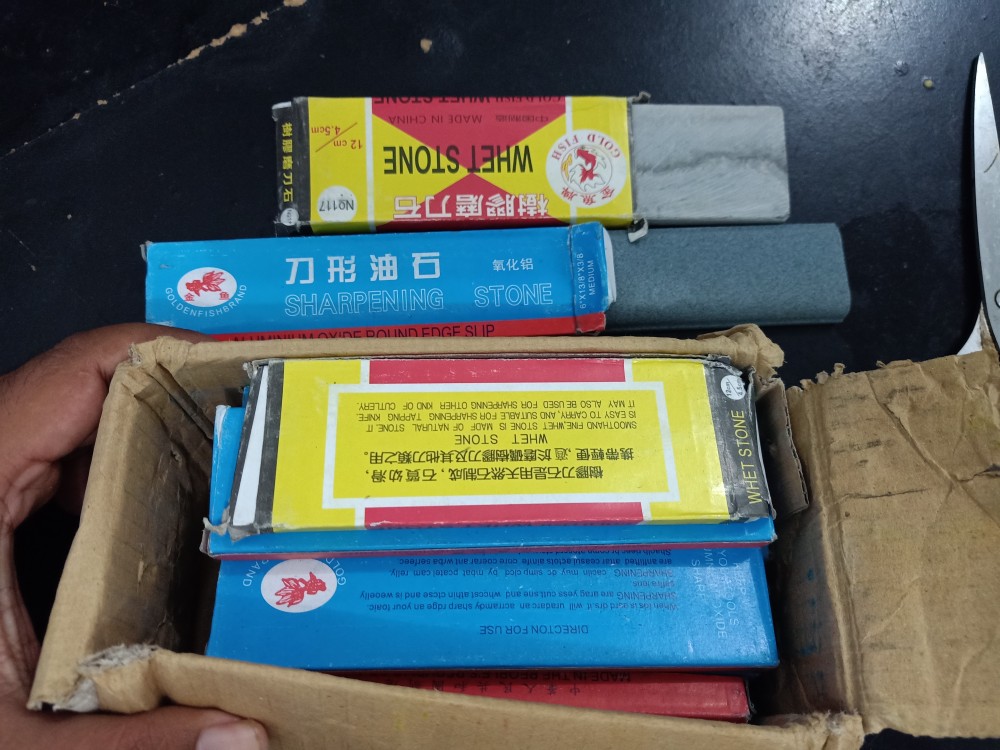 Batu Asah Halus 12cm Gold Fish / Sharpening Whet Stone