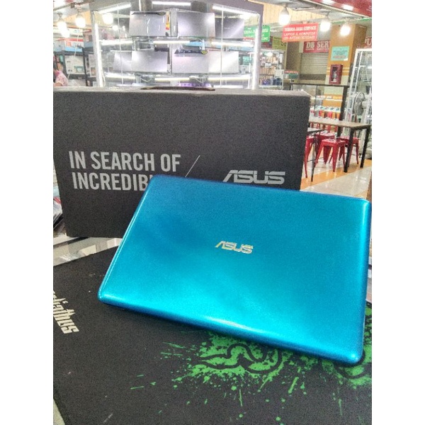 Notebook laptop Second seken bekas bagus Asus E202 FULLSET lengkap dengan kitab-kitabnya 12 inc bagus like new mulus  Termurah