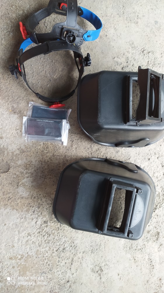 Kaca Las Hitam Teknik Bangunan Stainless Steel Besi Almunium Interior.