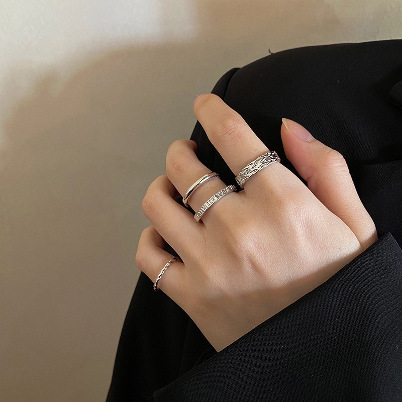 4pcs / Set Cincin Jari Telunjuk Model Terbuka Dapat Disesuaikan Desain Angka Romawi Polos