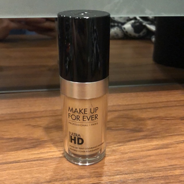 Makeup forever ultra hd foundation
