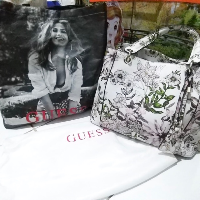 Tas Guess Second Preloved Original