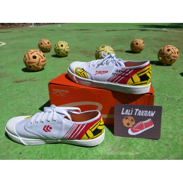 SEPATU NANYANG MOTIF 205-S (PUTIH MERAH)