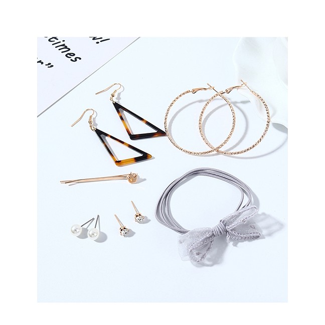 LRC Aksesoris Set Fashion Earrings Hair Clip Hair Rope Set