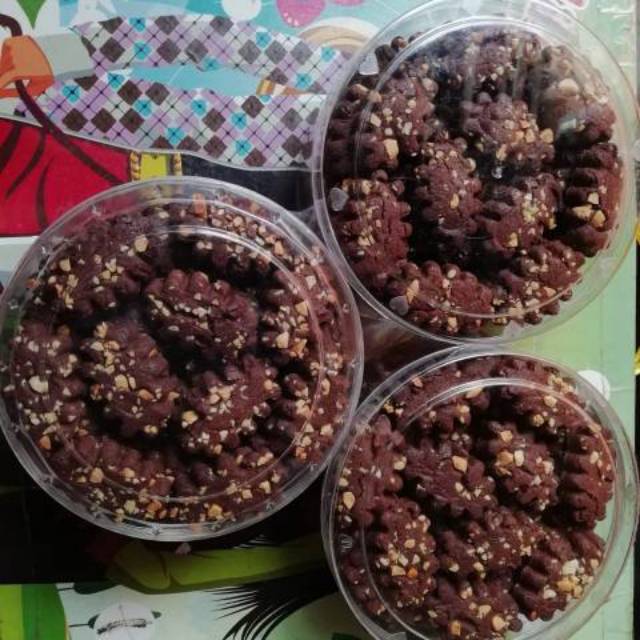 KUE COKLAT KERING KHAS BELITUNG
