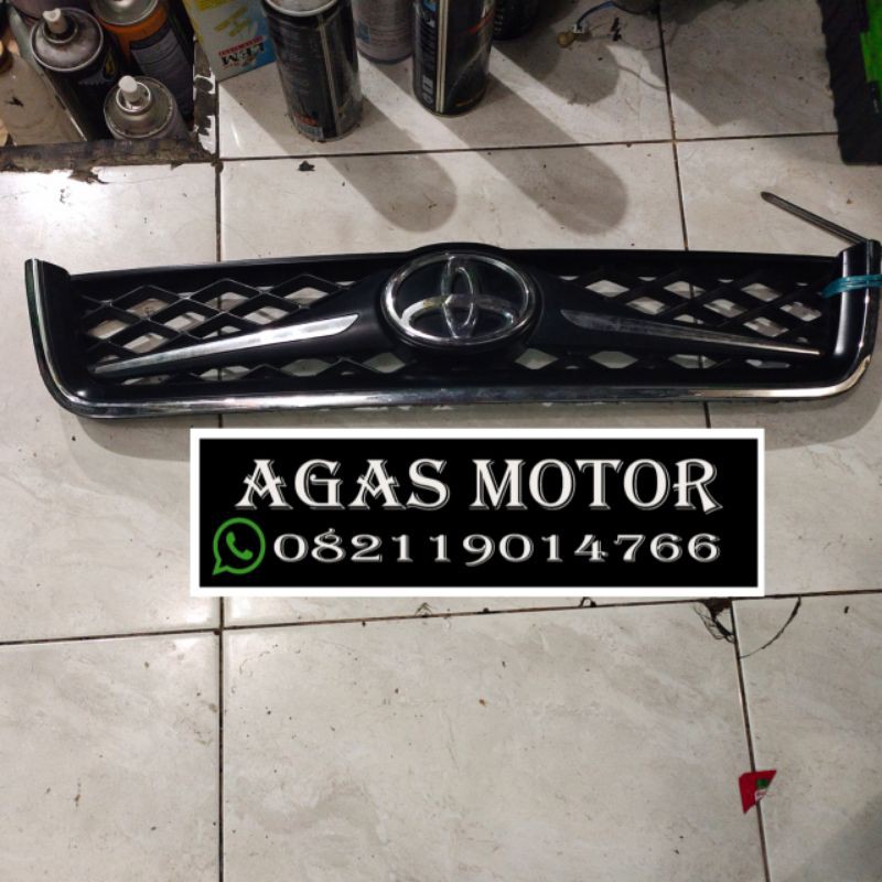 grill toyota rush 2010 oryginal