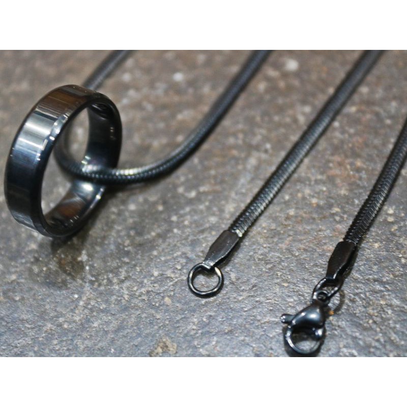 terbaru kalung titanium pipih model gantungan cincin polos variasi warna / kalung titanium anti karat 60cm