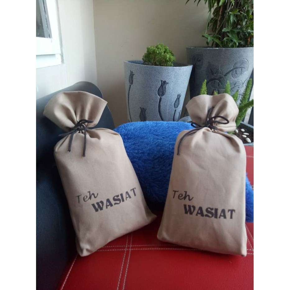 

WASIAT GOLD Tea dengan kemasan yang unik bisa untuk parcel atau hadiah - tth1448