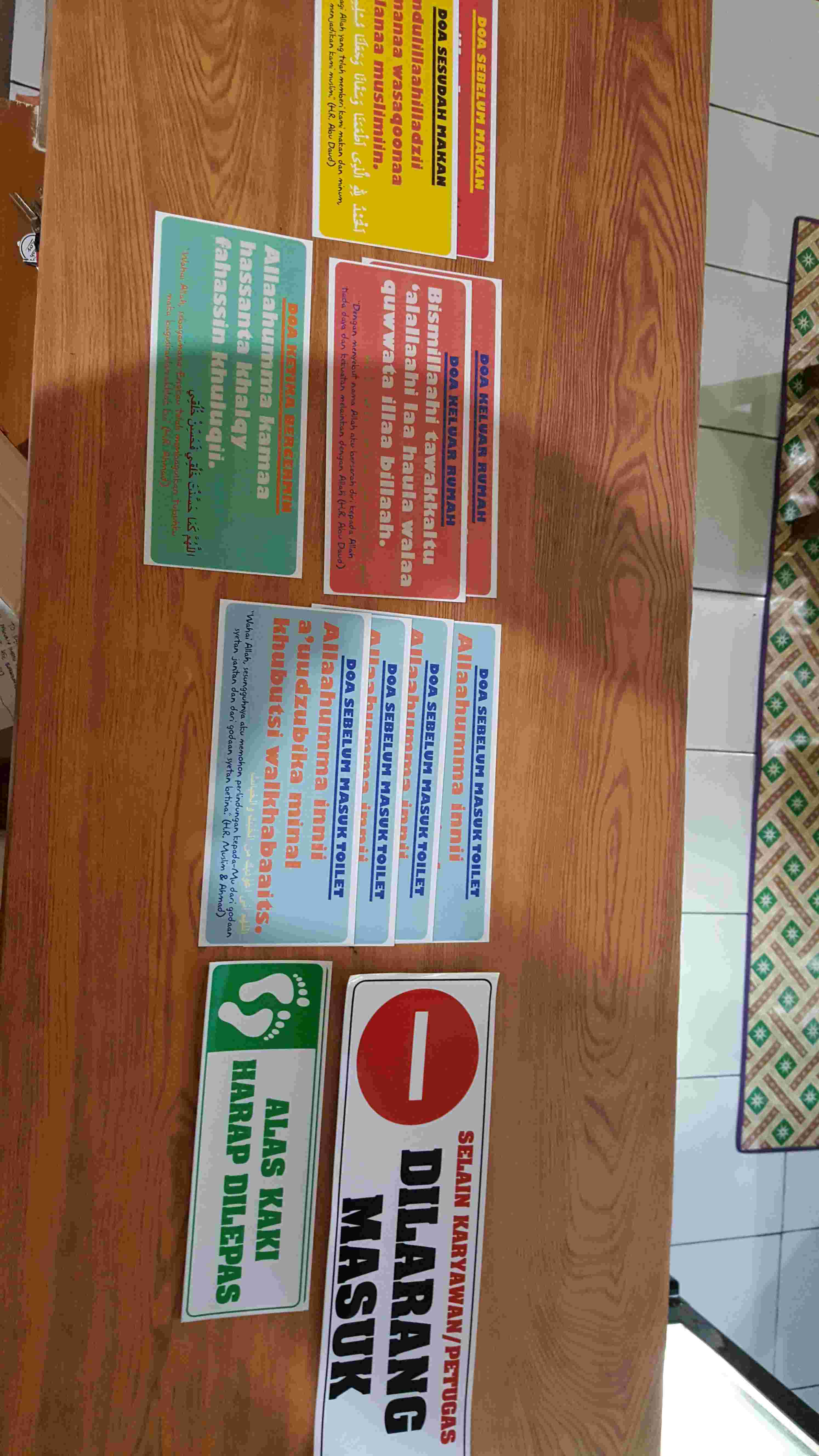 Sticker Stiker Dinding Tanda Sign Dilarang Masuk