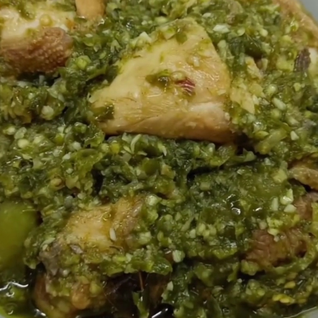 

AYAM SAMBAL HIJAU / AYAM SAMBEL IJO Ayam Balado Ijo (bisa vakum)