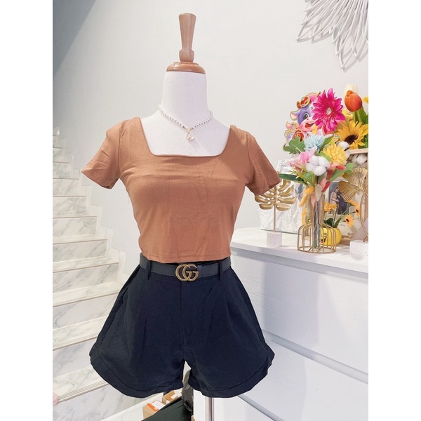 croptop square wanita polos rayon import murah.luxia croptop polos.atasan crop murah,kaos croptop murah.leher squarecroptop