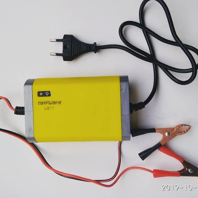 Charger aki atau cas aki portabel mini Taffware