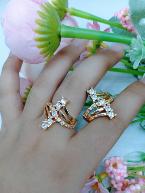 Cincin motif lapis emas