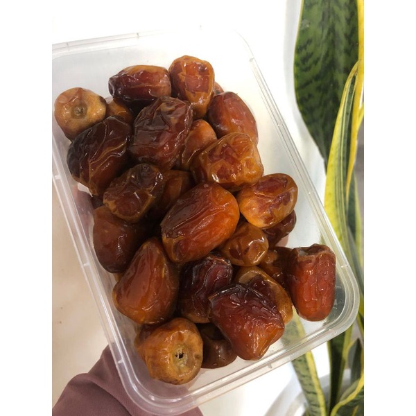 

kurma sukari 1/2kg