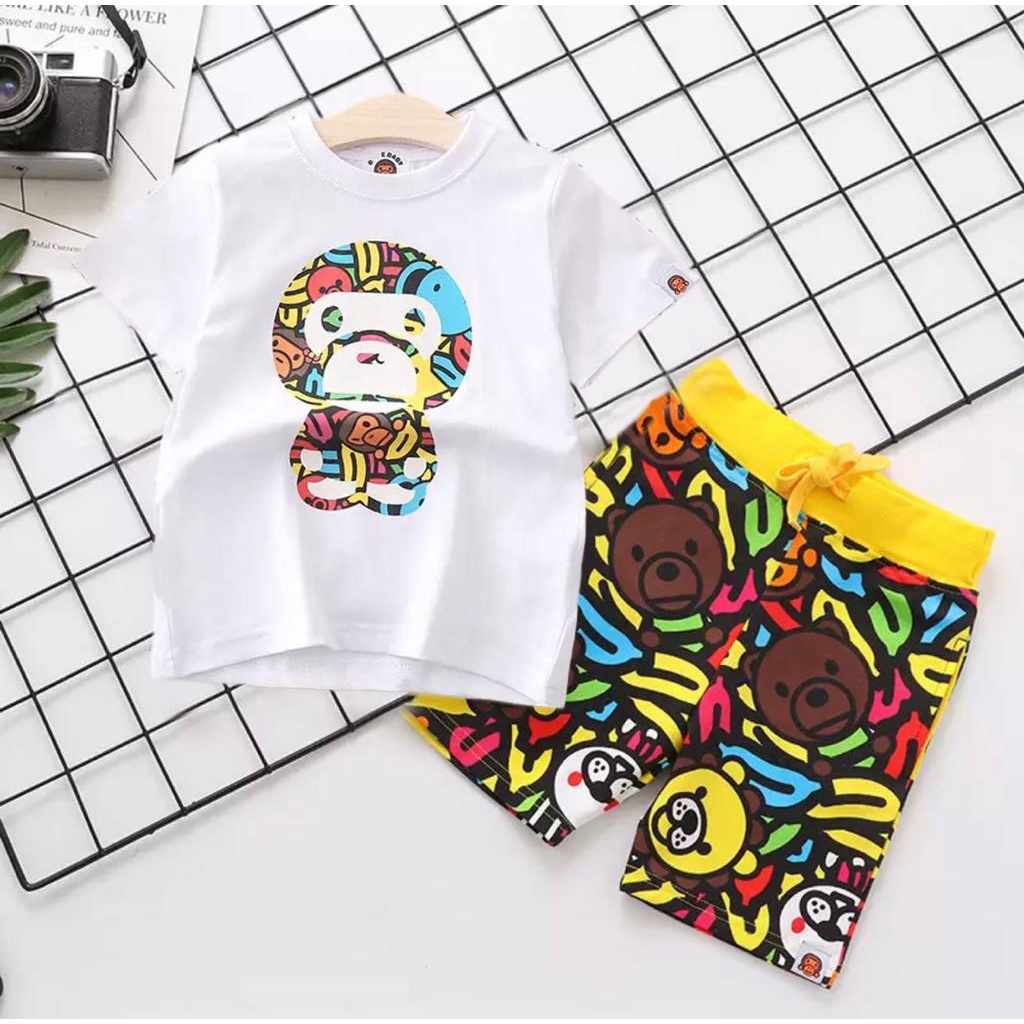 SETELAN BAJU ANAK LAKI LAKI DAN PEREMPUAN BAPE BABY MILO SIZE 1-5 TAHUN TERBARU TERLARIS BAHAN KATUN PREMIUM/ SETELAN BAJU ANAK LAKI LAKI/ SETELAN BAJU ANAK PEREMPUAN/ BAJU ANAK LAKI LAKI/ BAJU ANAK PEREMPUAN/ SETELAN BAJU BAPE BABY MILO ANAK TERBARU