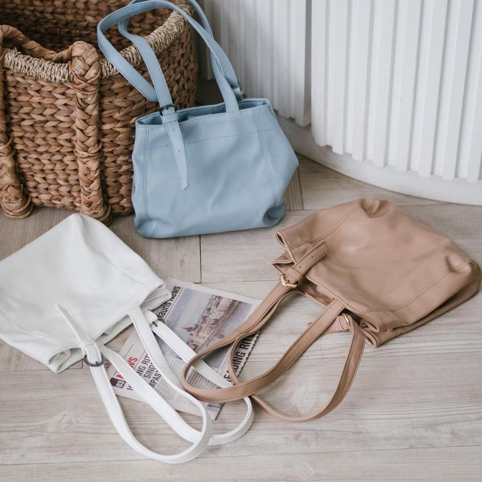 - AMY Tote Bag Tas Totebag [C9-C10] [WGI.19Au22ᵟ]