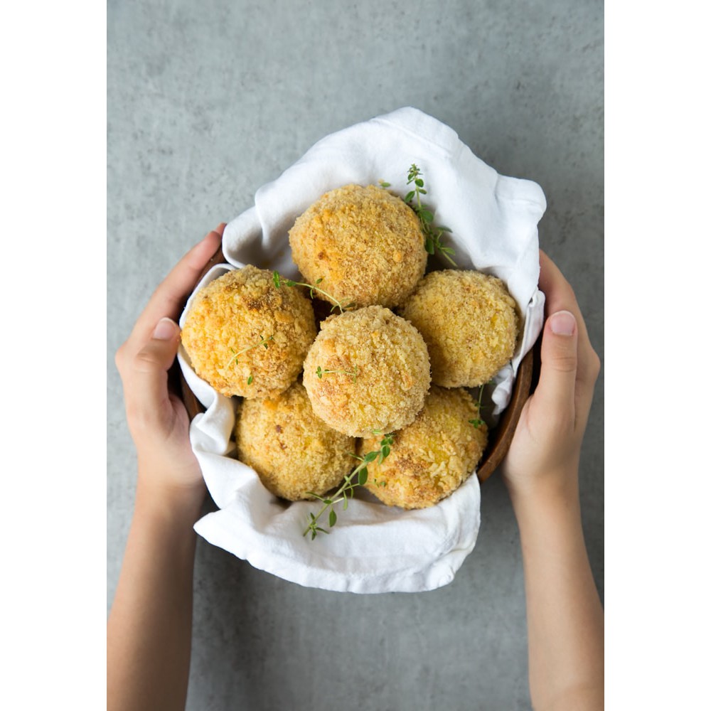 

Frozen Salmon Arancini 12 Pcs