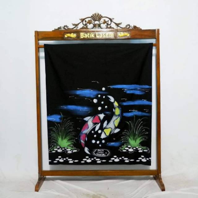 

Sarung terlaris (lukis ornamen)/motif/lukisan/lukis lasem/batik/batik lasem/motif/hewan/corak/ikan