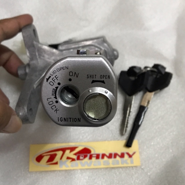 Kunci kontak ZX130 switch assy ignition ZX130