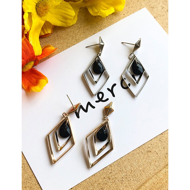 LRC ANting Tusuk Fashion Golden Geometric Irregular Diamond Hollow Multi-layer K5132X