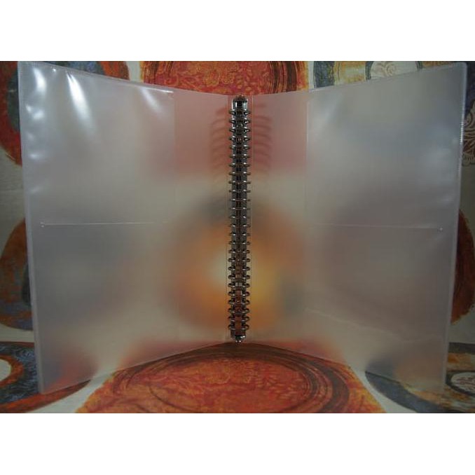 

HOT SALE Binder Plastik B5 26 lubang Terjamin