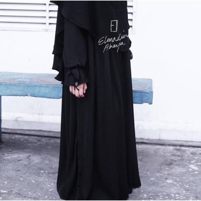 Kamala dress by elmadina.abaya