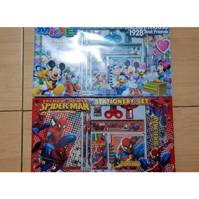 

1 Set Perlengkapan Frozen / Alat tulis Karakter Frozen / Sekolah