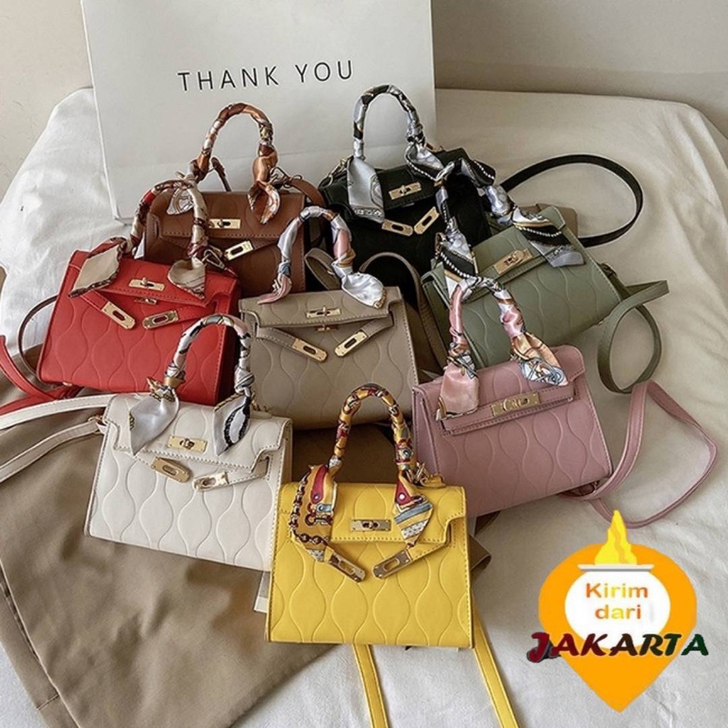 (2Pc Bisa 1Kg)GTBI998874368  New arrival  !!! Tas Selempang  Tas Wanita Import Premium + Sall