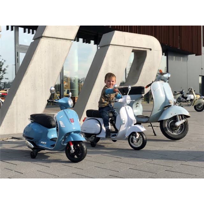 Vespa Motor Aki Anak Licensed (Biru/Pink/Merah)