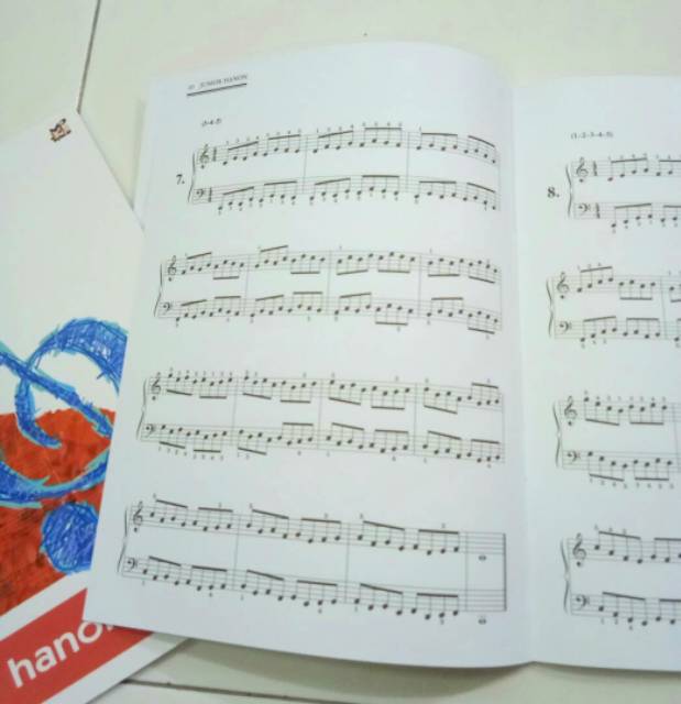 Buku piano Junior Hanon Alfred's Classic Edition piano book cocok untuk latihan jari