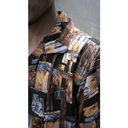 Kemeja Pria Motif Abstrak Hitam