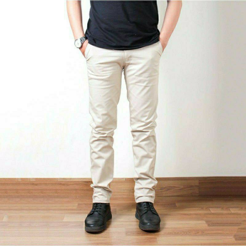 PULLBEAR - Celana Chino Panjang Pria Original Slimfit Bahan Halus