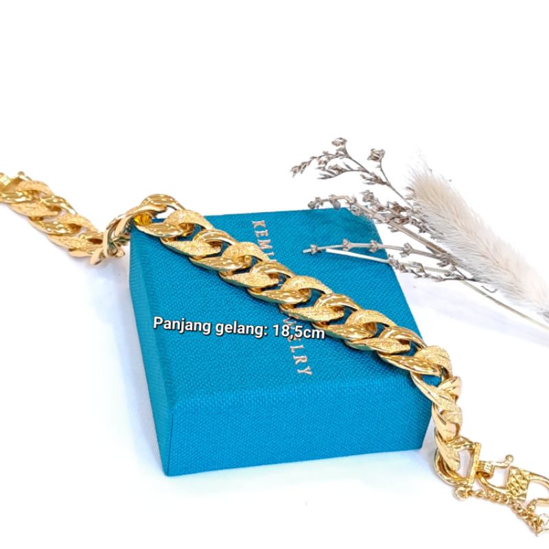 Gelang wanita motif kepang lapis emas