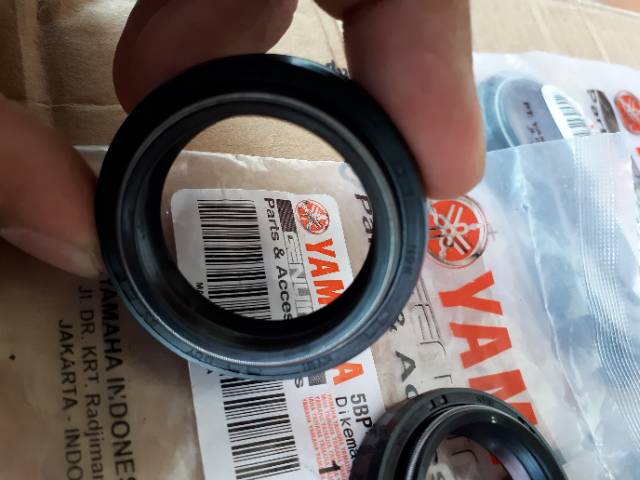 SEAL SHOCK DEPAN VIXION R15 SCORPIO