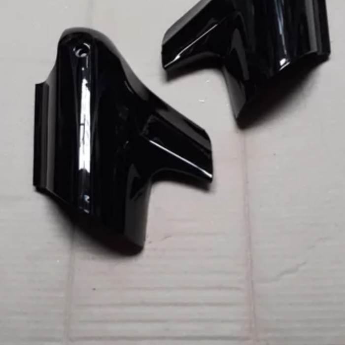 tutup spakbor depan satria hiu