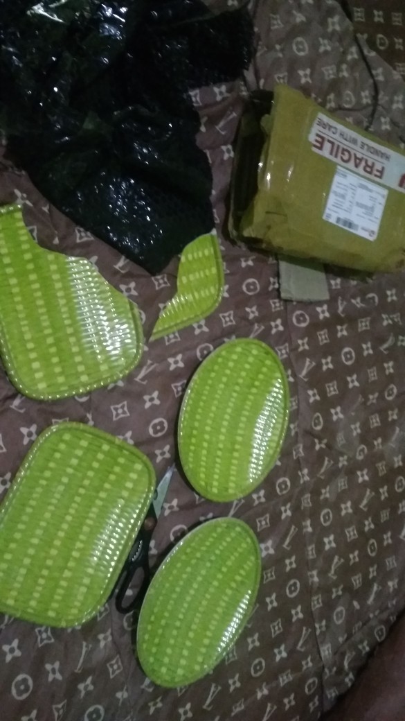 Piring Melamin Persegi Motif Rotan Unica W-7509