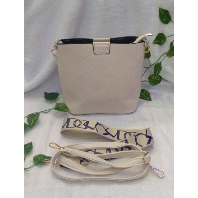 REALPICT tas wanita tas mint tas beige tas broken white tas aesthetic