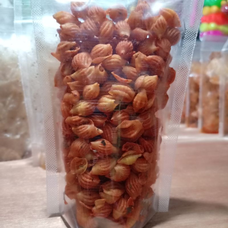 

kerupuk keong pedas kemasan poch 100 gr