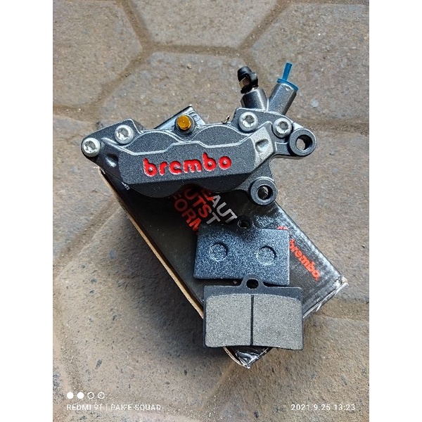 kaliper brembo 4 piston universal kaliper brembo