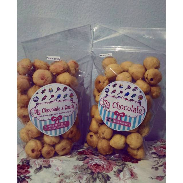 

SOES Lumer isi Coklat dan Strawberry 250 gr