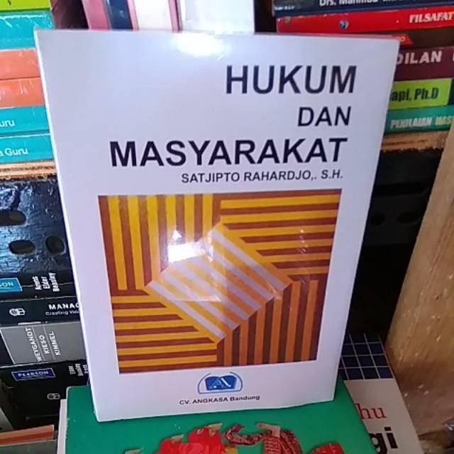 Hukum dan masyarakat
