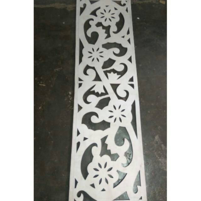 Karet pelaminan model. Tiang