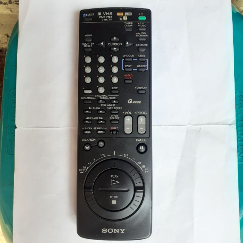 Remote SONY VHS Player VTR/TV Original . RMT - V164 .