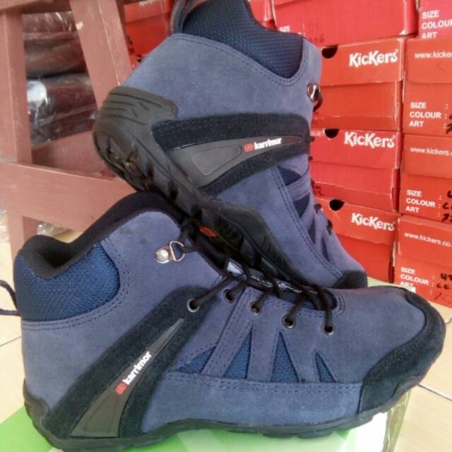 Sepatu karimor tinggi