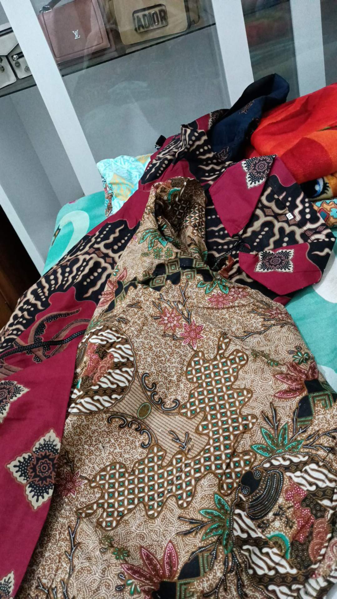 Emhabatik | Batik Couple Pria Wanita Kemeja Modern Kasual Tunik Adem Halus