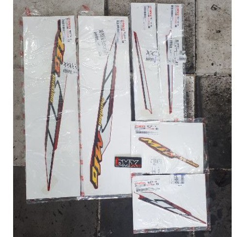 Striping stiker mio maximo 2004 merah original yamaha vietnam