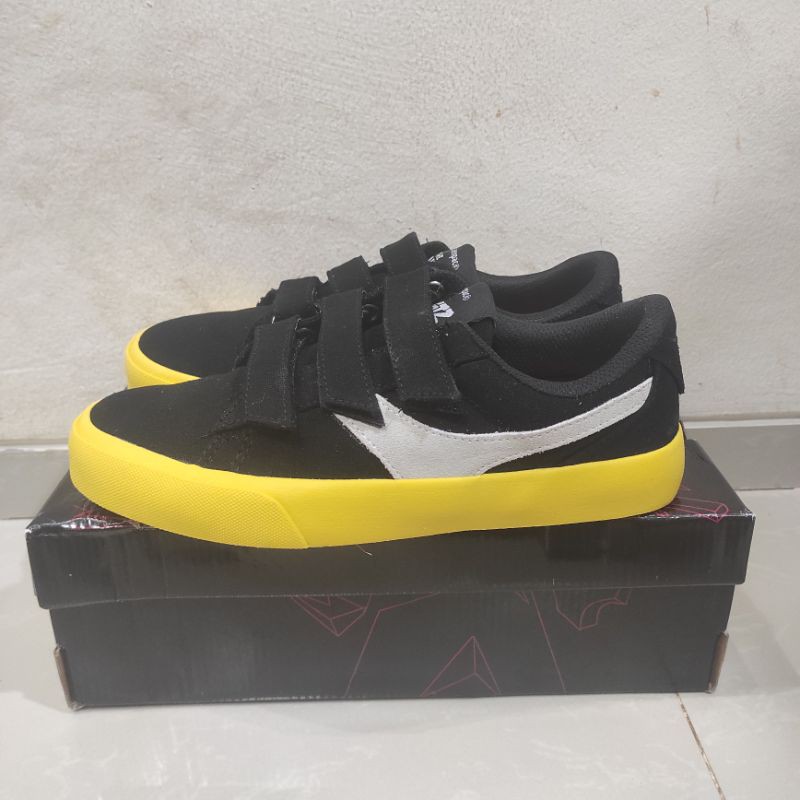 Sepatu Ssempac The Ntotz - Pinneaple Yellow 40