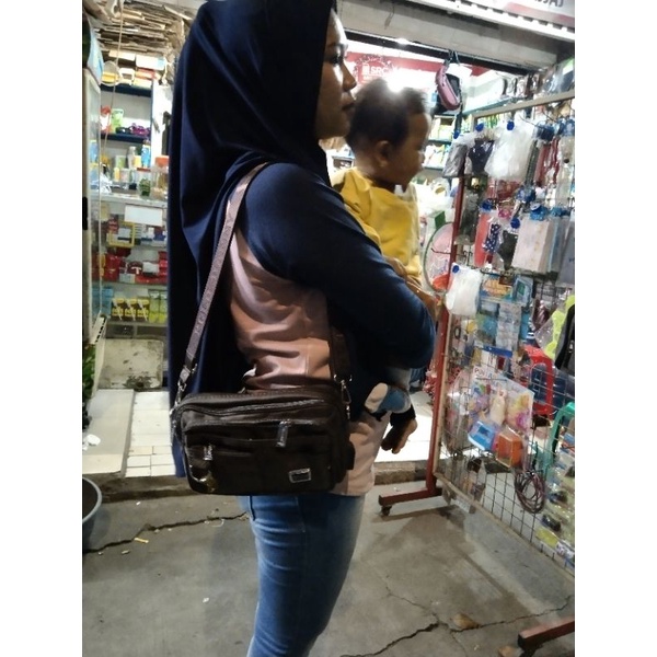 Tas slempang polo dany tri inwan