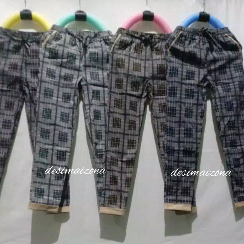 BAGGY PANT ANAK KATUN SETRITCH//SIZE M L XL//ESTIMASI USIA 8-9 TAHUN//TERGSNTUNG BADAN ANAK