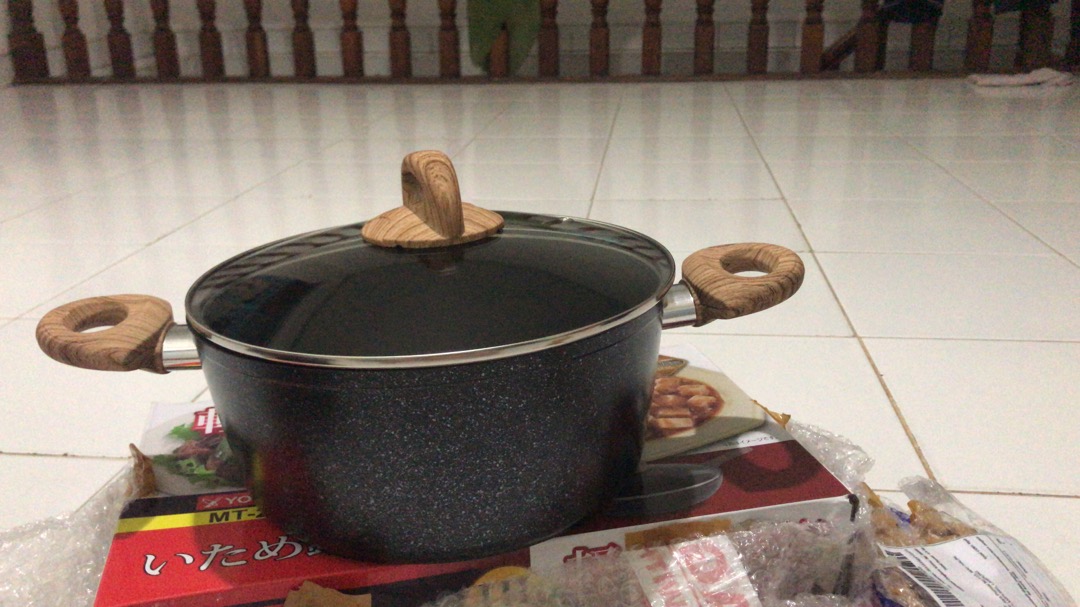 Panci Sauce Pot D24cm Non Stick Marble Yoshikawa